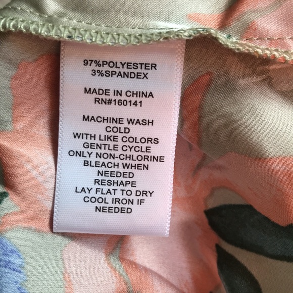 NEW FRYE DRAWSTRING WAIST V-NECK DRESS. M - Picture 9 of 9